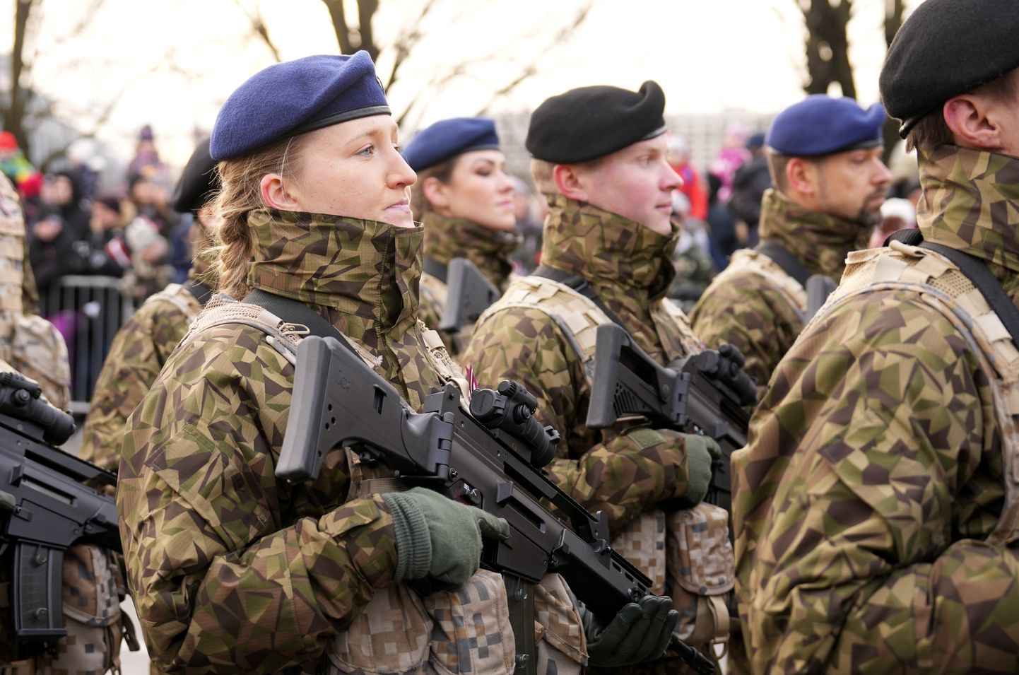 Latvijas Republikas proklamēšanas 104. gadadienai veltīta militārā parāde