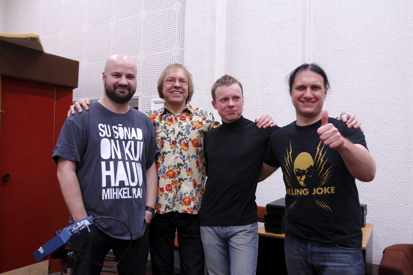 Unistuste Bänd 2010 liikmed ERR stuudios - Mihkel Raud, Rein Rannap, Viljar Norman, Kristo Rajasaare.