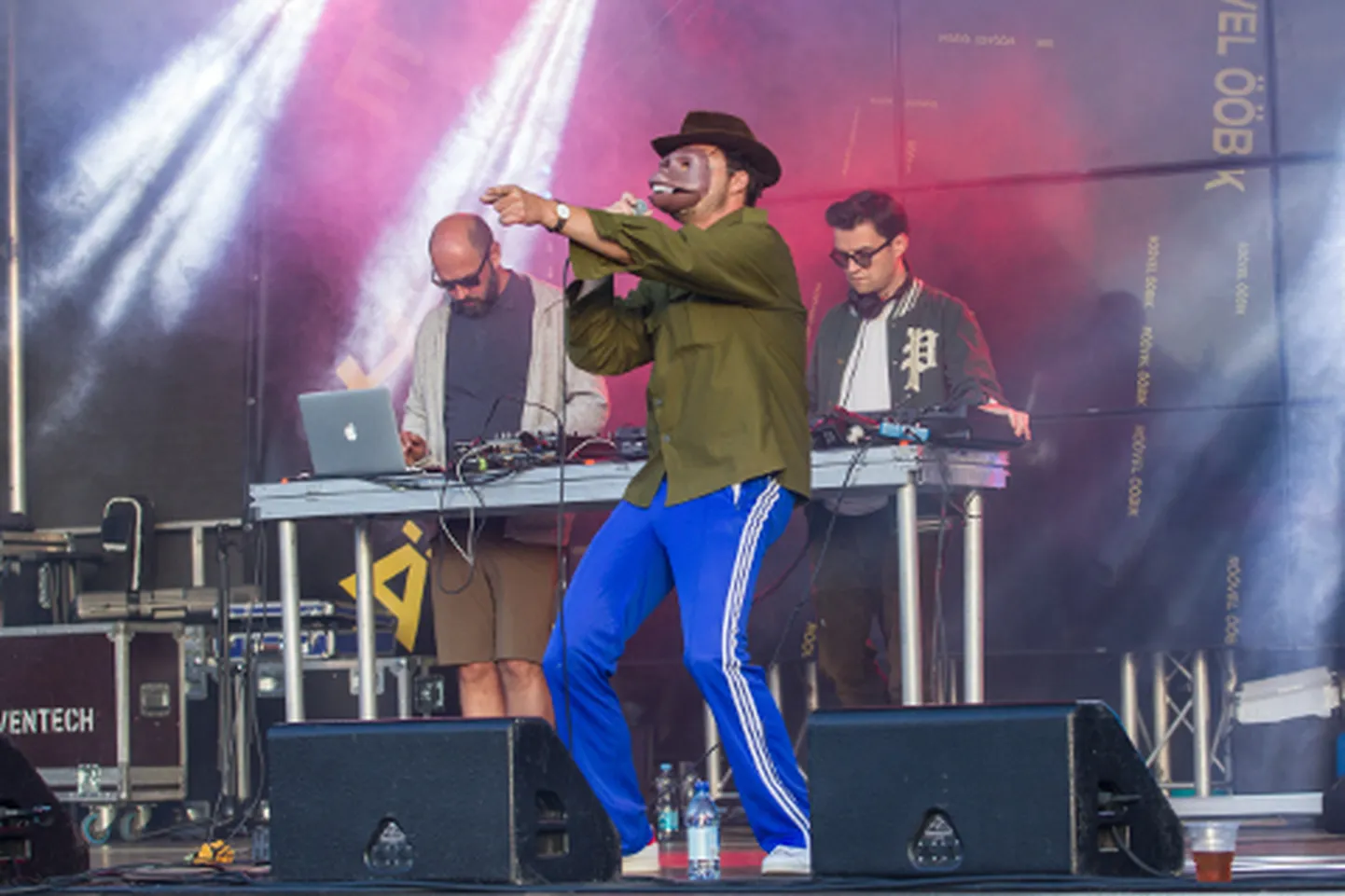 Üks esimese "Mägede hääle" tõmbenumber oli kuulus indie-ansambel Röövel Ööbik, mis on − vähemalt embrüonaalselt − Kukruse päritolu.