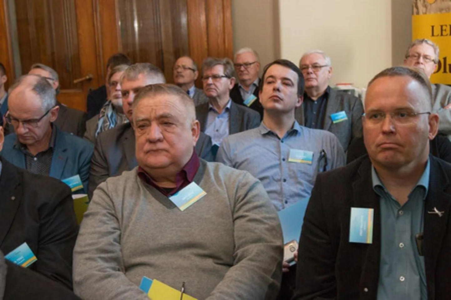 Ants Ossip (ees vasakul) 2017. aastal põllumajandussektori üritusel.