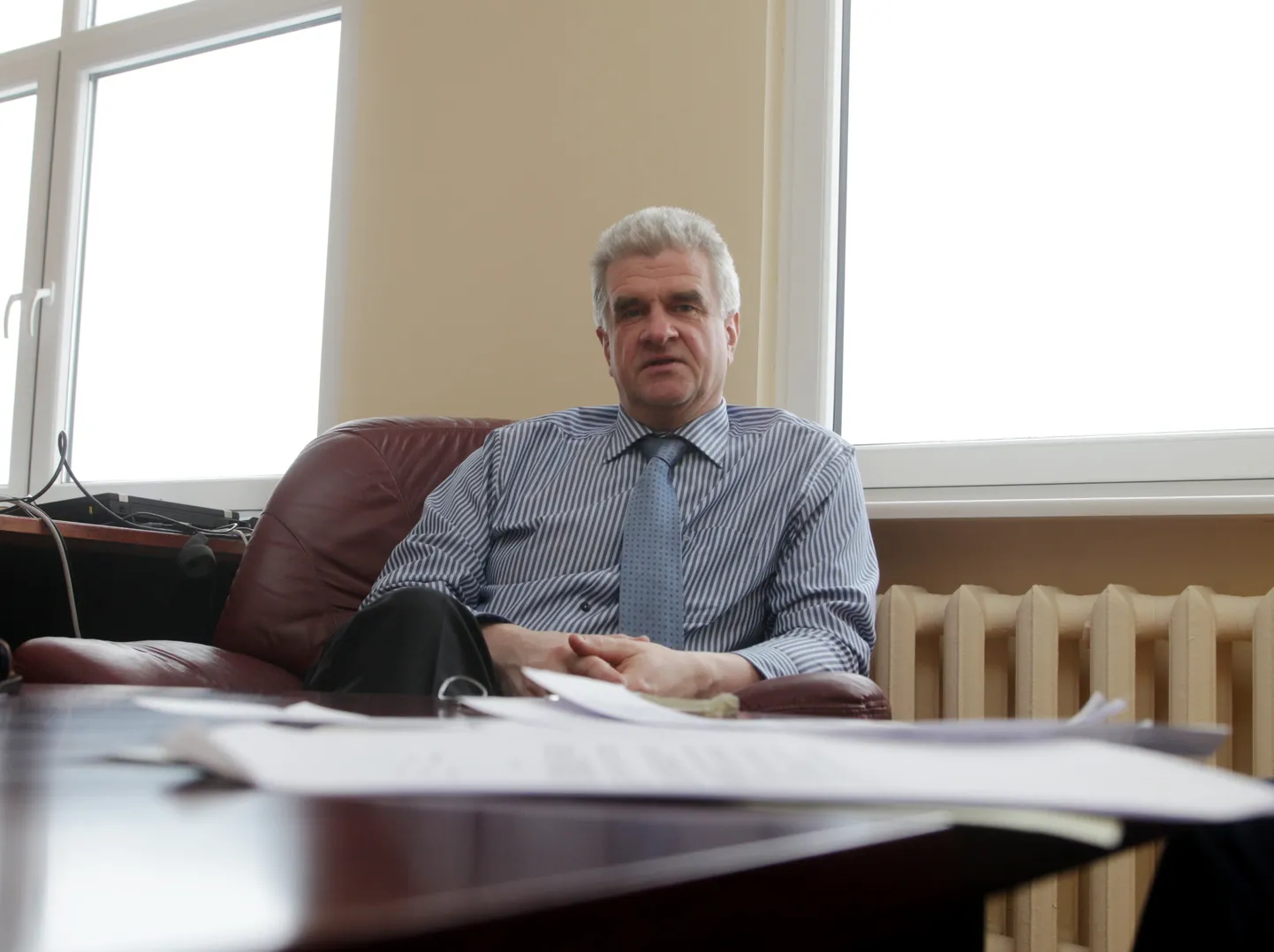 Tartu Ülikooli Kliinikumi juhatuse esimees Urmas Siiguri sõnul ei tea sotsiaalministeeriumis üks käsi, mida teine teeb.
