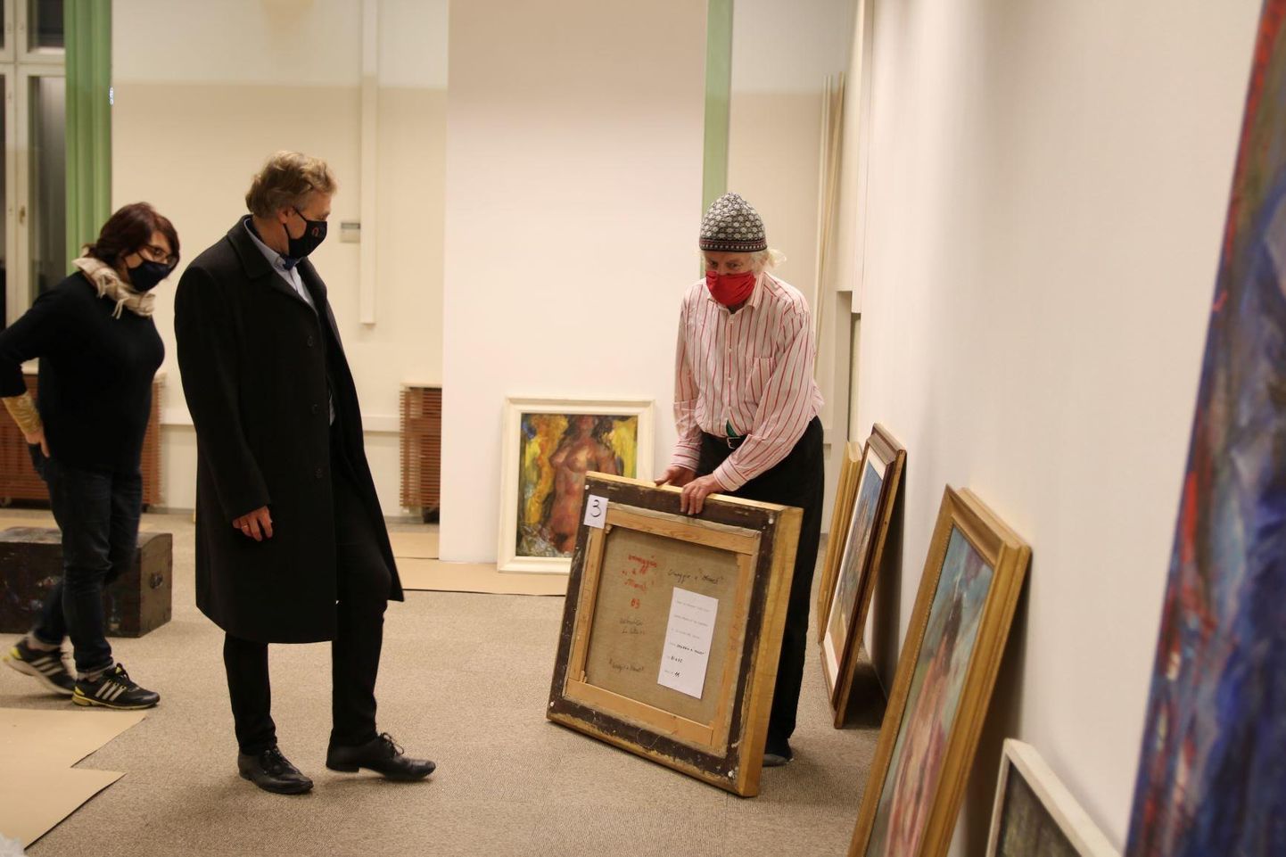 Kultuuriminister Tõnis Lukas väisas täna Pärnu uue kunsti muuseumi.