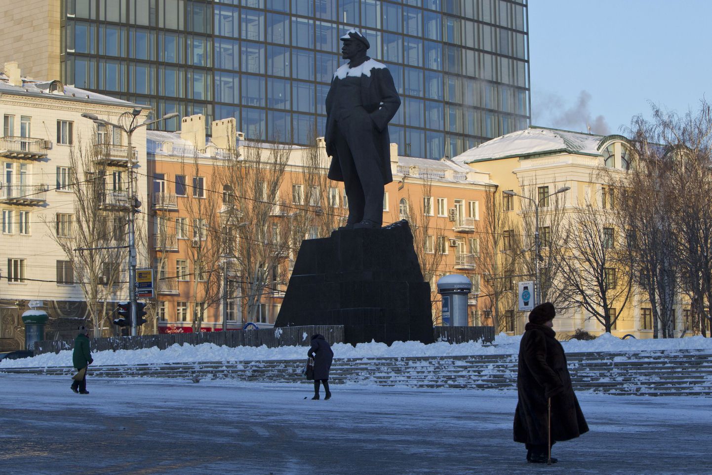 Ida-Ukrainas Donetskis seisab Lenin seni vankumatult püsti.