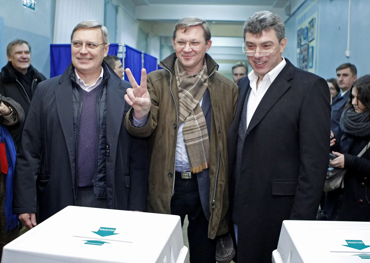 PARNASe liidrid (vasakult) Mihhail Kasjanov, Vladimir Rõžkov ja Boriss Nemtsov. Pilt on tehtud 4. detsembri 2011 riigiduuma valimistel.