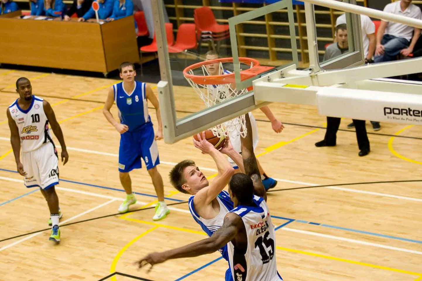 Ambla SK vs BC Kalev/Cramo Paide E-Piima spordisaalis.