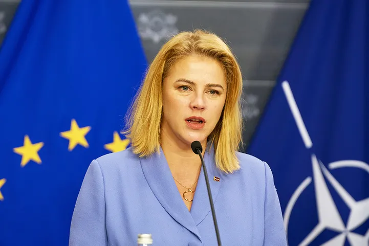 Ministru prezidente: Krievijas specdienesti dedzināšanas ziņu sūtījuši ...