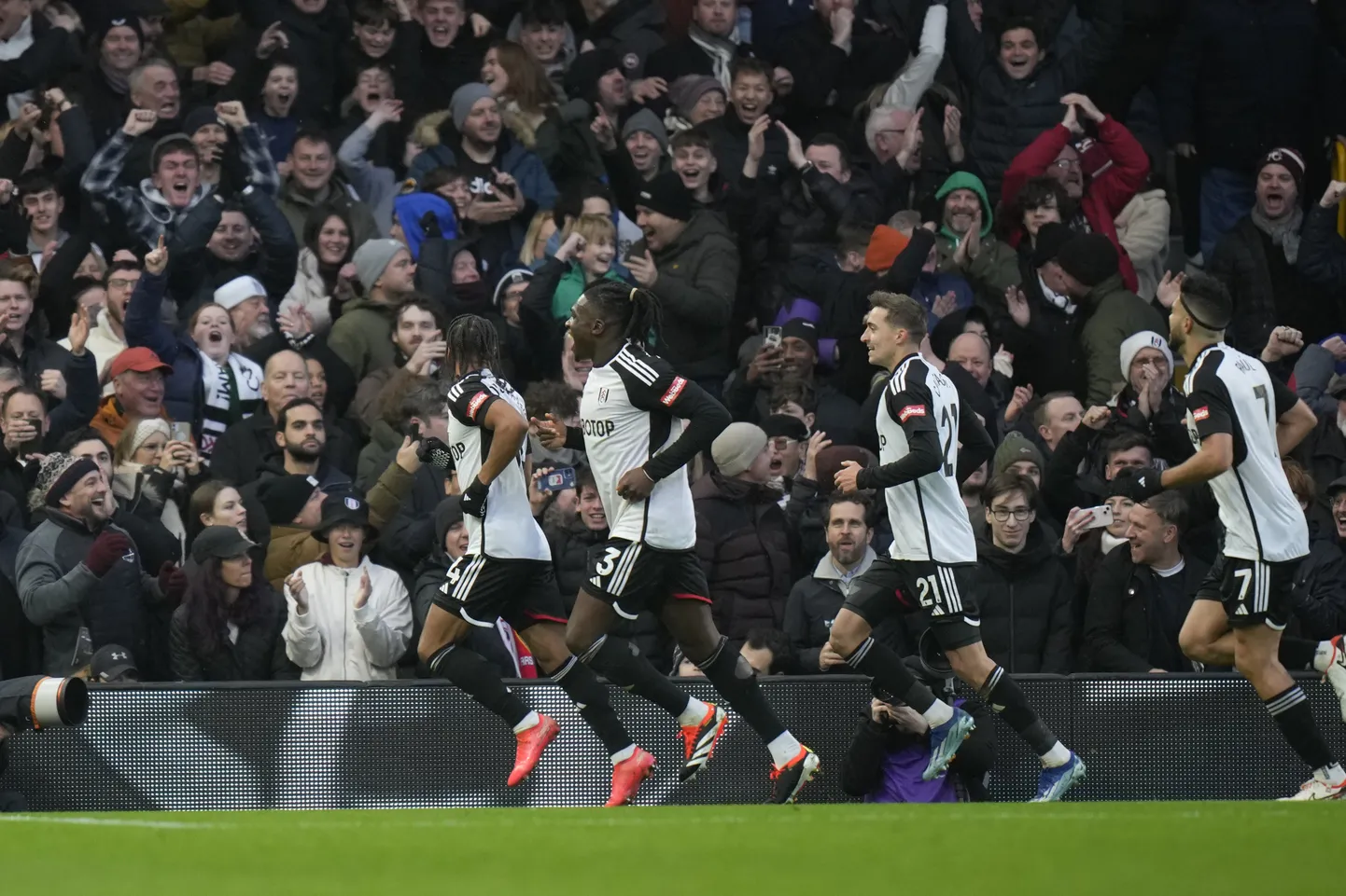 Fulham röövis Arsenalilt kõik kolm punkti.
