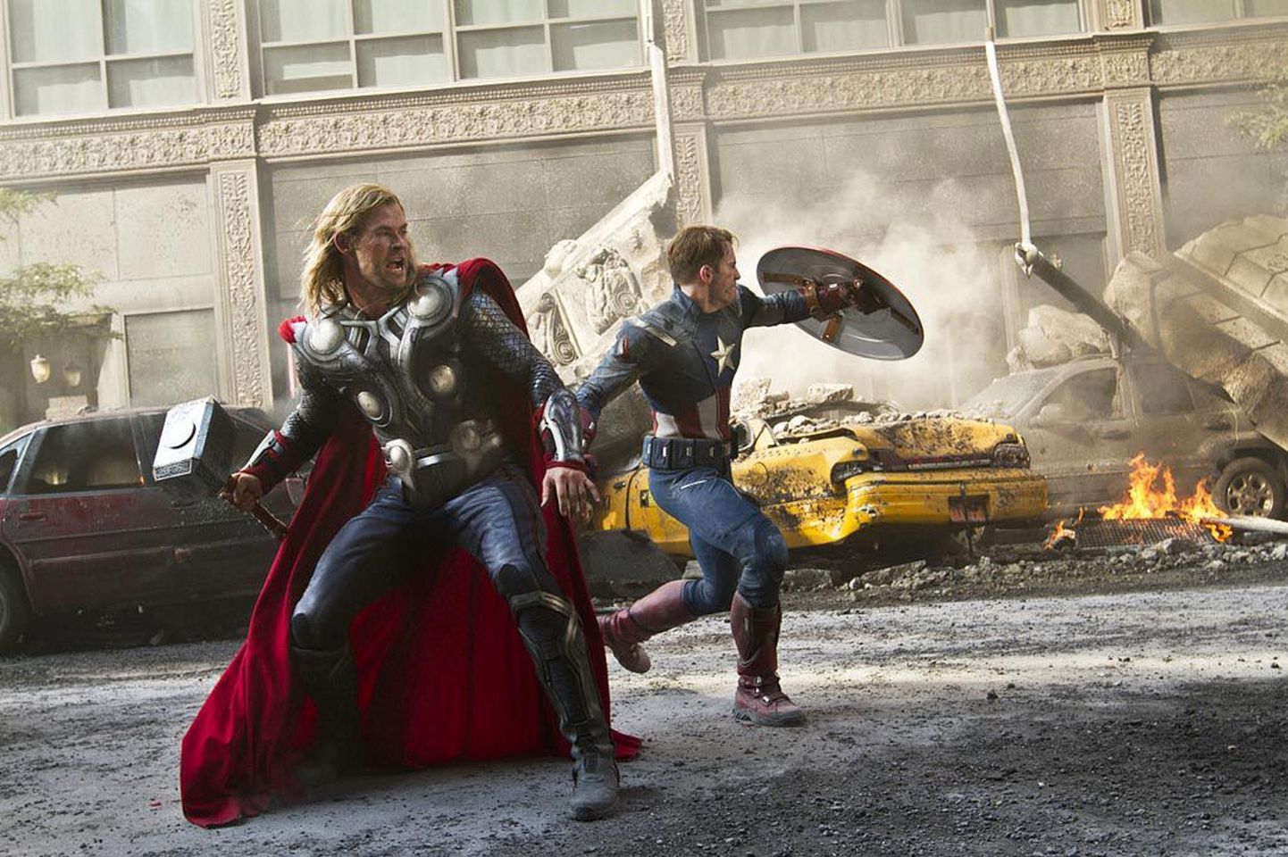 "Tasujad" on kinoajaloo suurim superkangelaste kogunemine, kui ühes filmis saavad kokku Marveli legendaarsed kangelased.