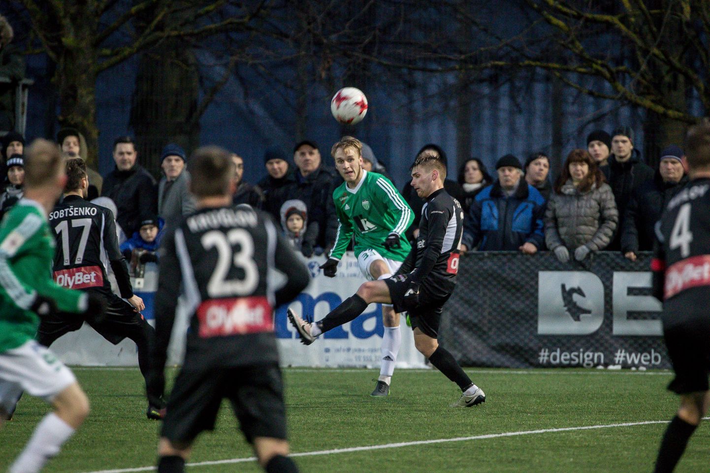 Mark Oliver Roosnupp Tallinna FCI Levadia särgis.