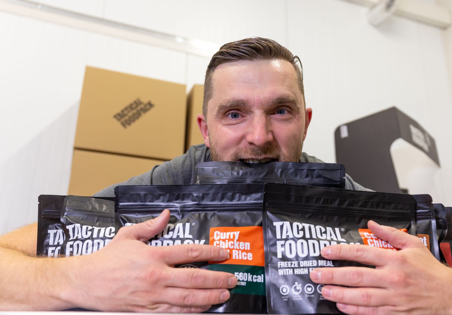 Tactical Foodpacki nime kandvat toidupakki arendava firma Tactical Solution OÜ tegevjuht Sverre Puustusmaa.