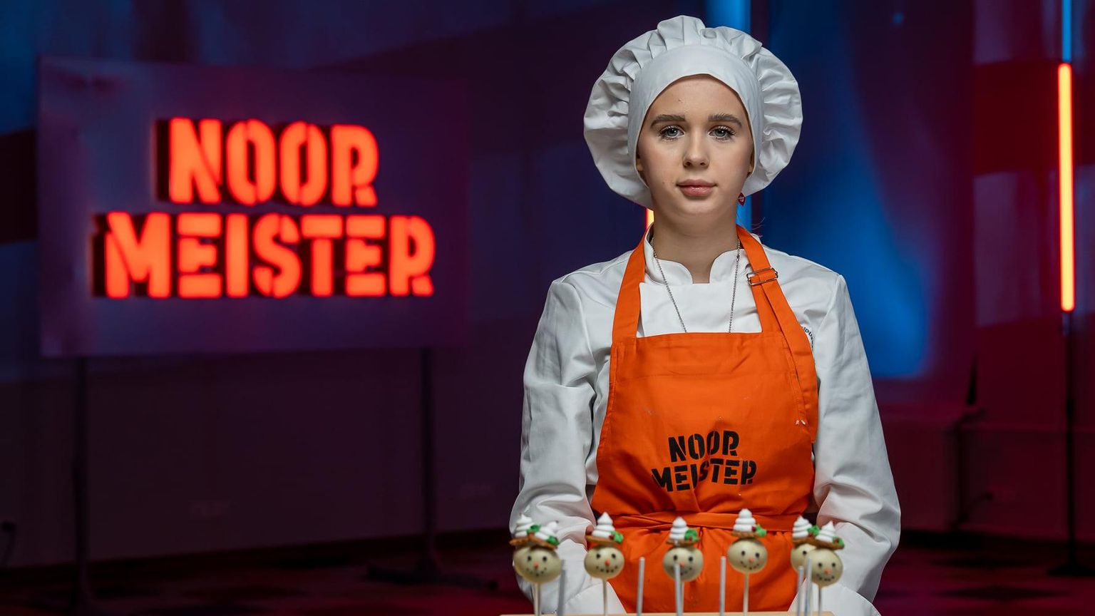 Победительнице прошлогоднего конкурса пекарей Ани Клаузер, как и другим участникам, пришлось демонстрировать свои навыки под камерами ЭТВ, но волнение не повлияло на результат.