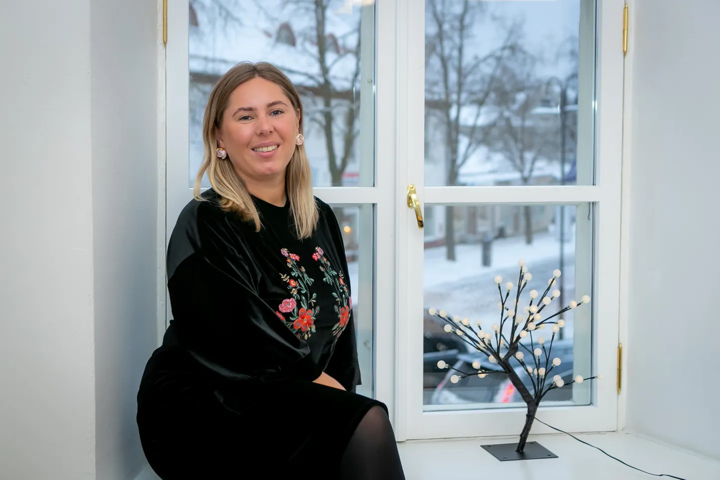 Saaremaa vallasekretäri koht vabanes novembri lõpus, kui senisest vallasekretärist Liis Juulikust sai abivallavanem.
