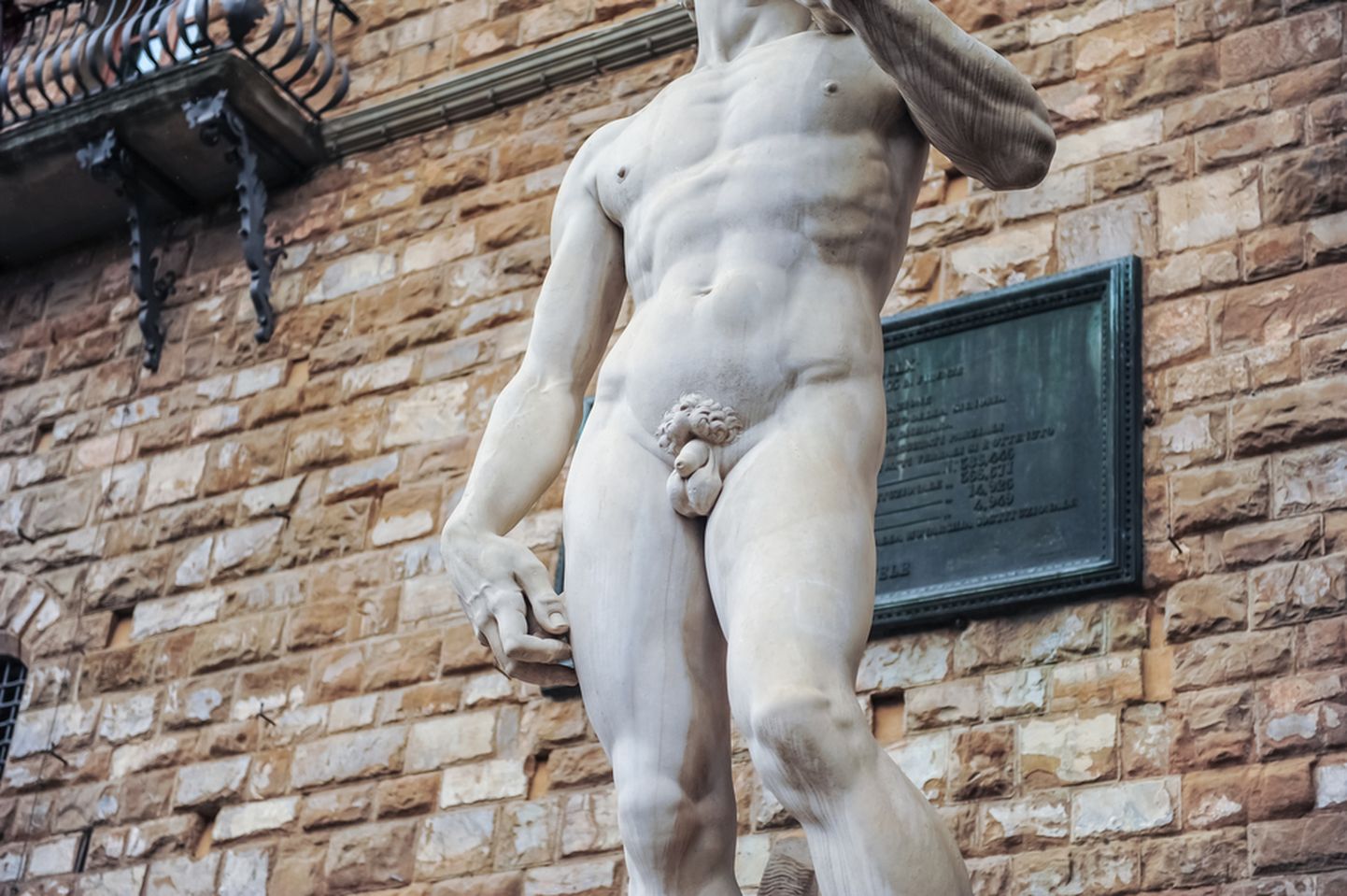 Kuulsa skulptori Michelangelo "Taaveti" kuju alakeha.