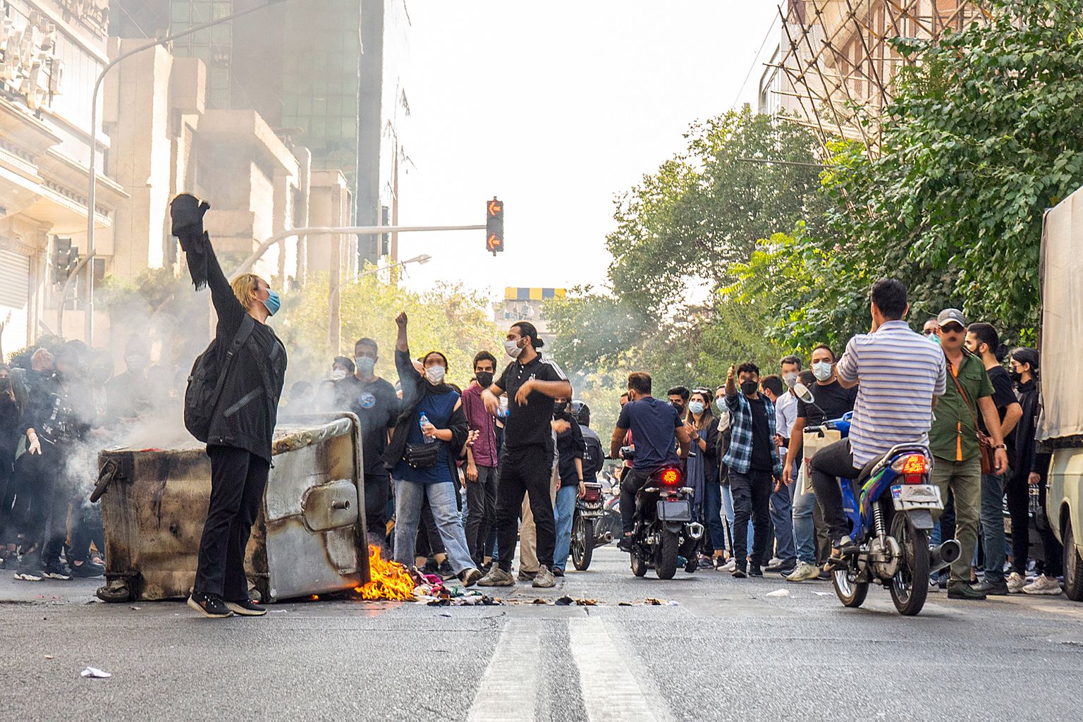Meeleavaldajad Teherani tänaval.