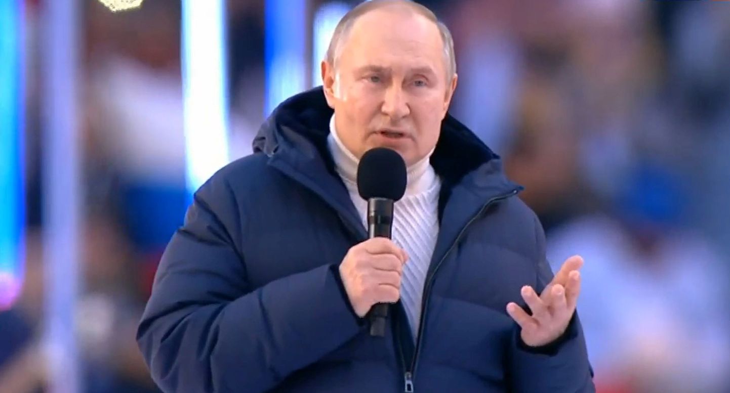 Vladimir Putin 18. märtsil kõnet pidamas.