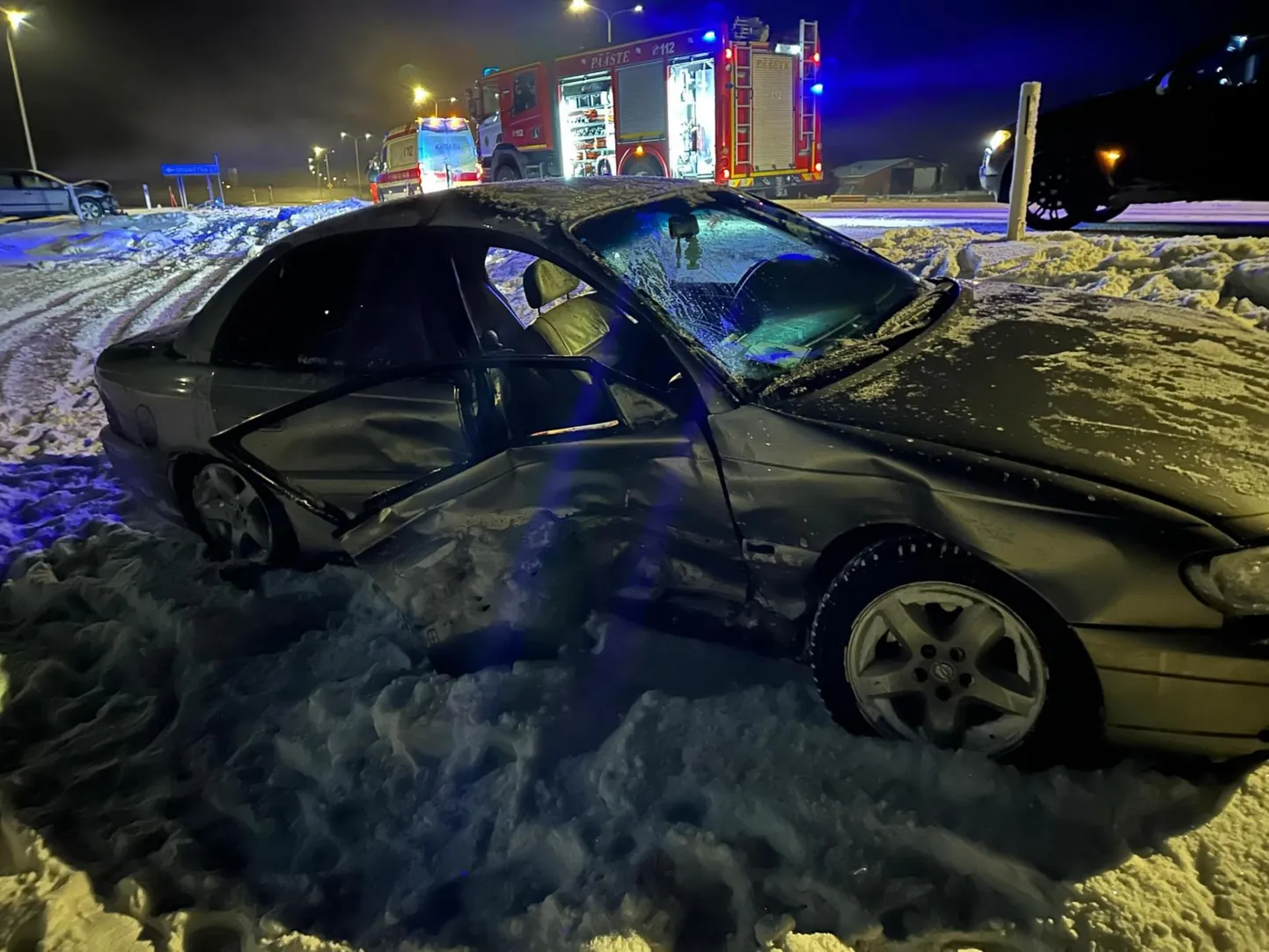 Opel Omegas sai kõvemini kannatada kaasreisija.