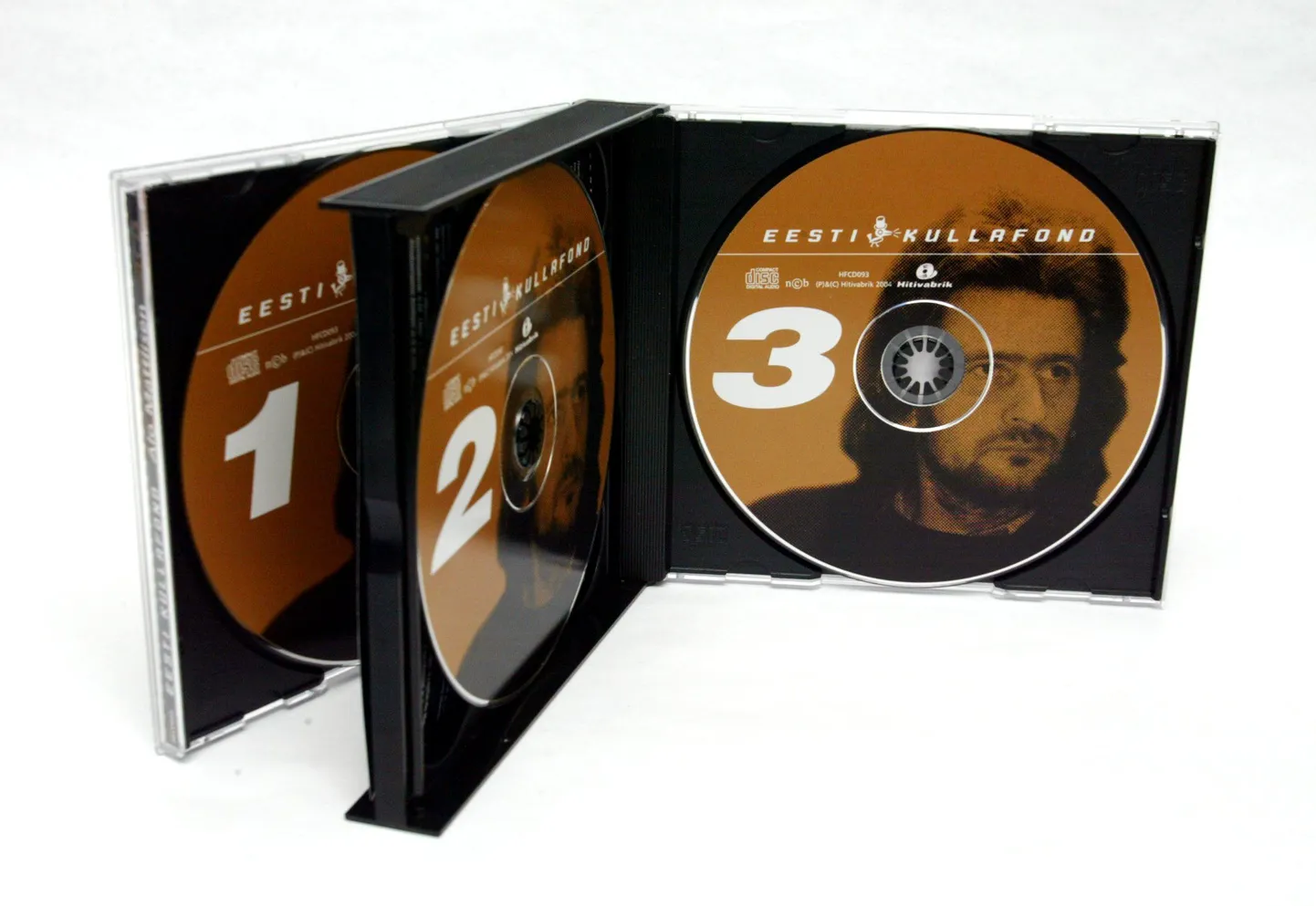 TLMPM03: ALO MATTIISEN:TALLINN, EESTI, 28APR04.
Eesti Kullafond. 3 CD-plaati. Kolmikplaat.
th/Foto TOOMAS HUIK/POSTIMEES