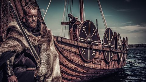 Arheoloog: kuulsa «luudeta» viikingijuhi matmispaik võib olla Inglismaa rannikul