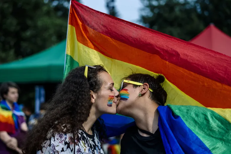 Clarkson usub, et ta ei saa homofoob olla, kuna talle meeldib internetist lesbisid vaadata. Pilt on illustratiivne.