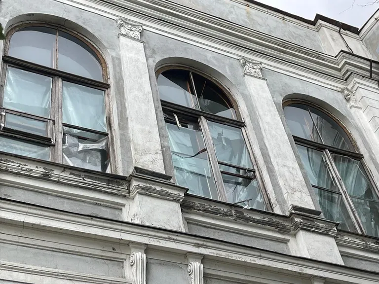 Odessa kirjandusmuuseumi hoone pärast pommitamist 2023. aasta juulis.