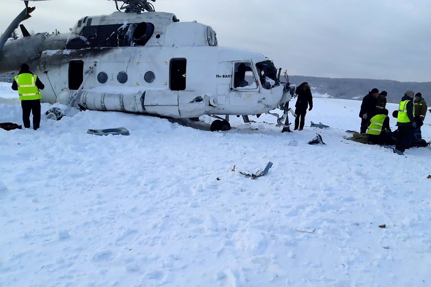 Serbias hädamaandumise teinud reisifirma KrasAvia kopter Mi-8.