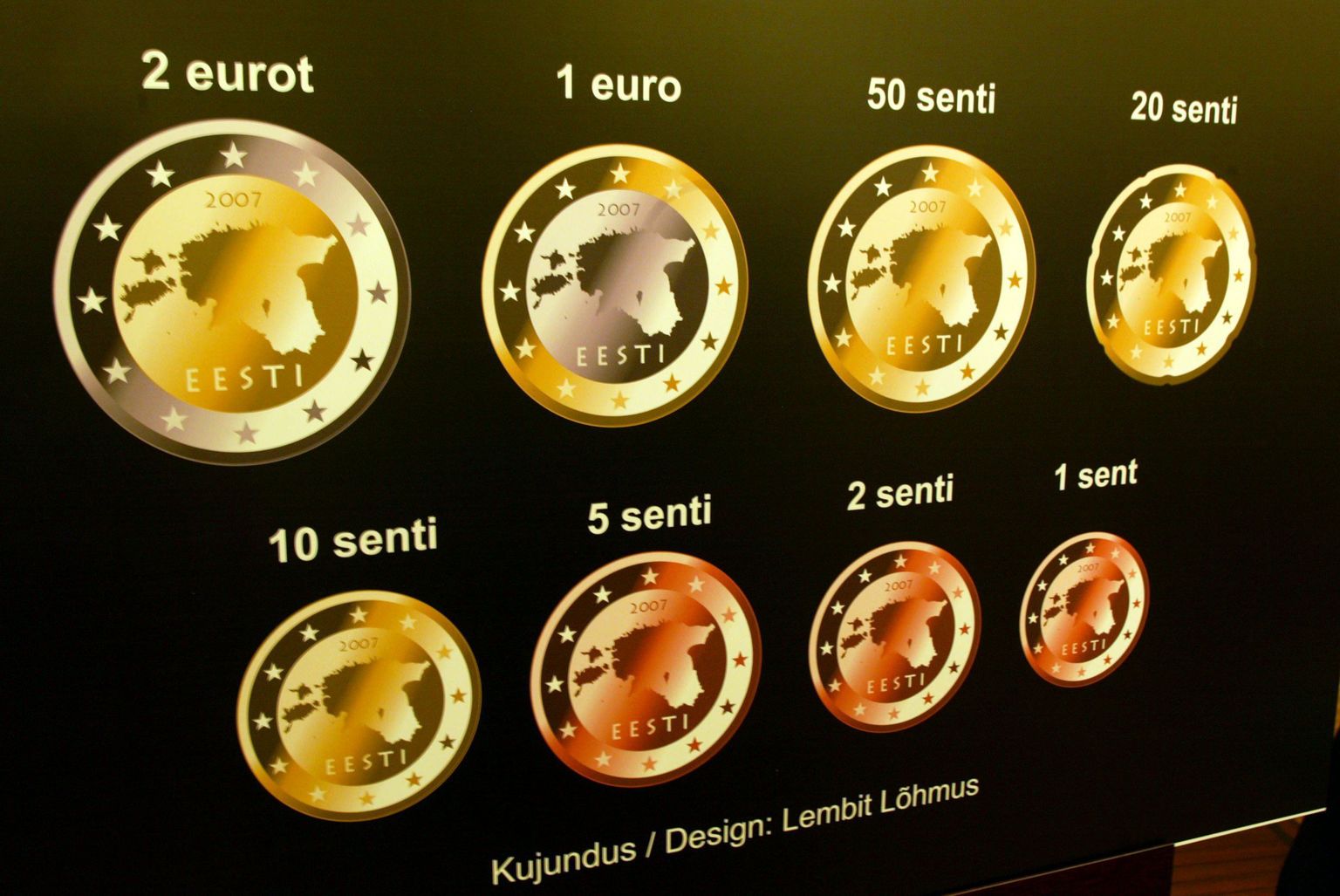 Eesti euromündi rahvusliku külje on kujundanud Lembit Lõhmus.