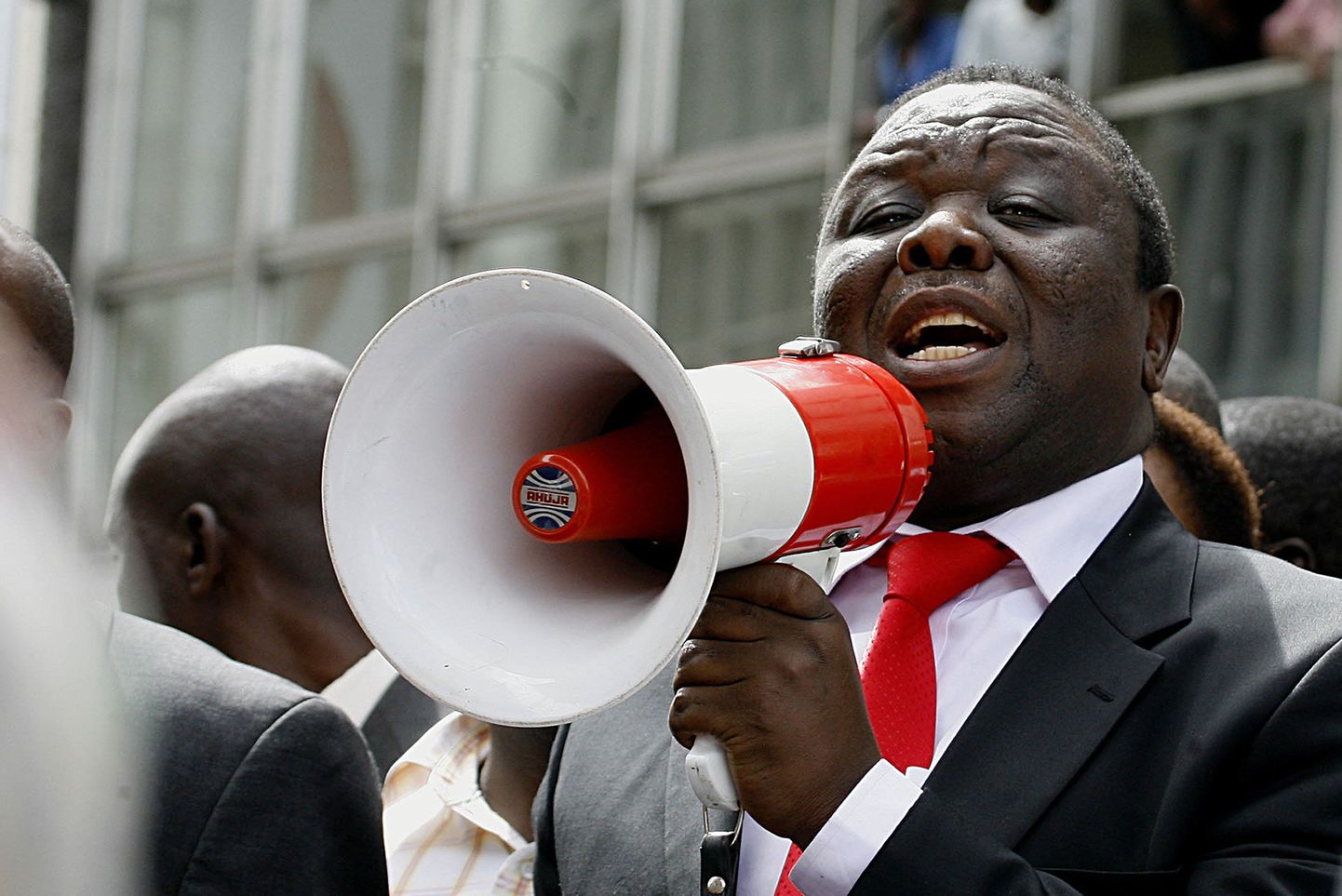 Zimbabwe opositsiooniliider Morgan Tsvangirai kõnelemas Harares oma toetajatele.