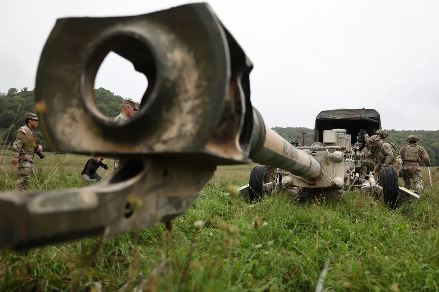 M777 mullustel õppustel Saksamaal.