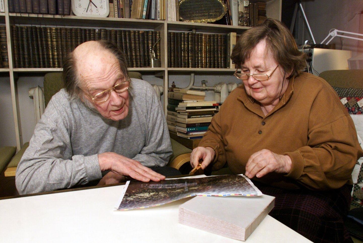 Jaan Kross ja Ellen Niit 2001. aastal.