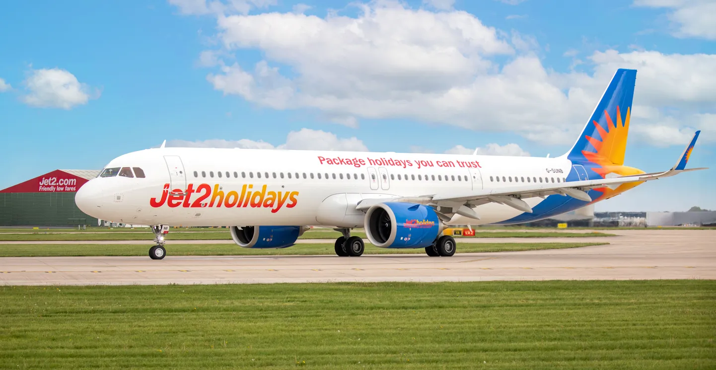 Самолет Jet2.