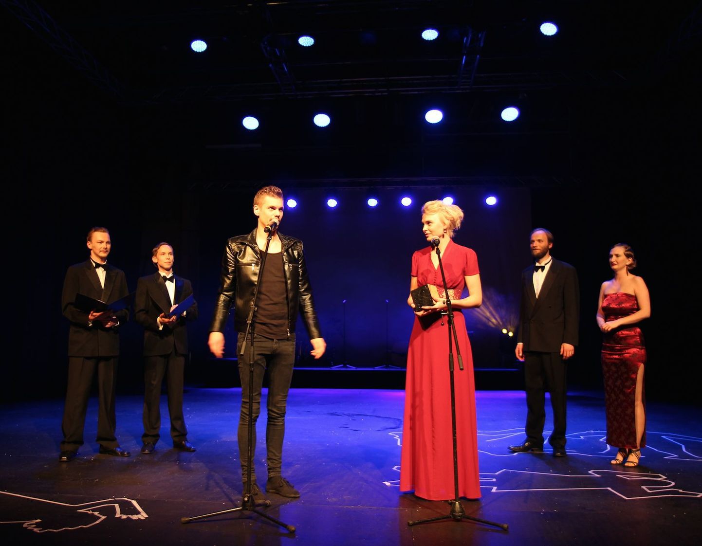 Parimaks lavastuseks valis publik muusikali „Moraal“, kus Adeele Sepa kõrval teeb kaasa ka Rait Õunapuu.