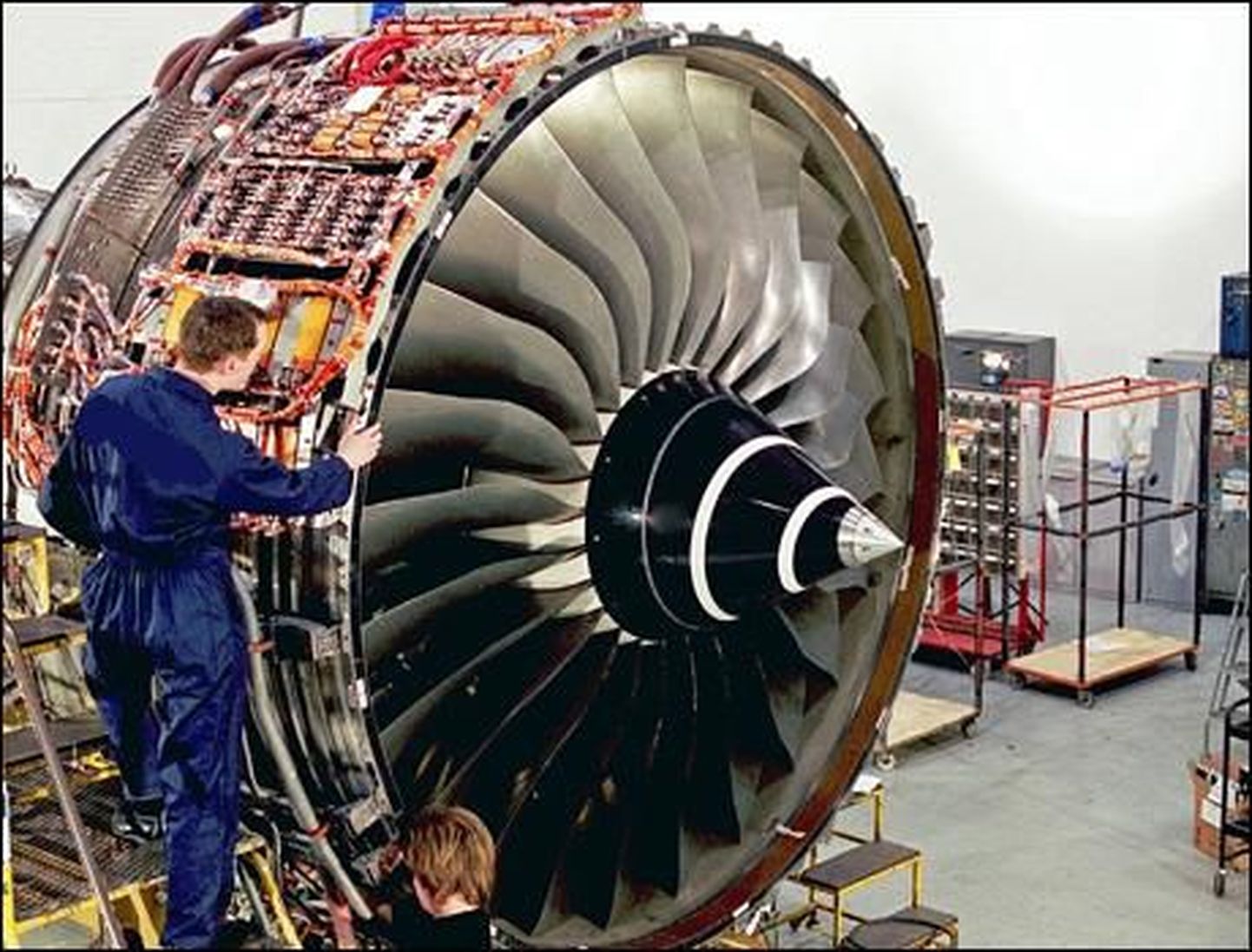 Inglismaal asuva peakorteriga Ionix Systems toodab muu hulgas ka juhtmeköidiseid lennukitööstusele.