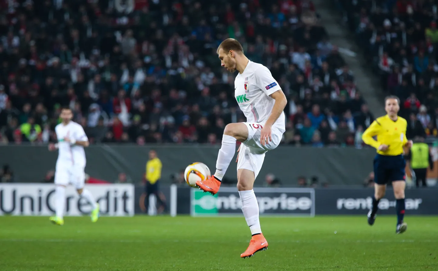 Ragnar Klavan Euroopa liiga mängus Liverpooli vastu.