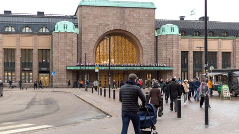 Helsingi raudteejaama heliteos vaigistati osaliselt, sest see tekitas peavalu