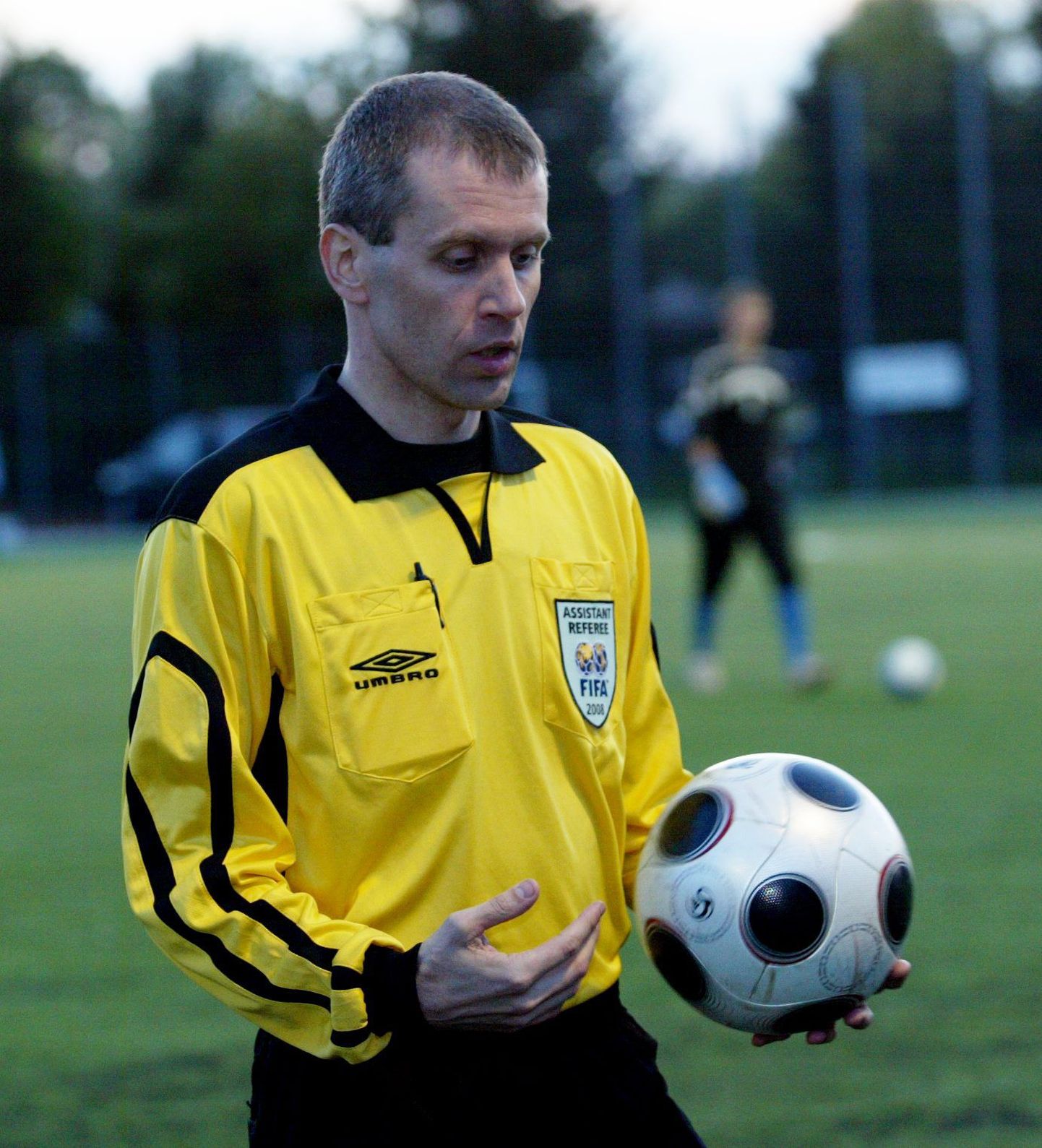 Tallinna linnaametnik Jaanus Mutli tegutseb ka jalgpallikohtunikuna.