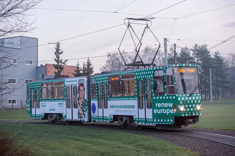 Tallinnas hakkas sõitma Yana Toomi tramm