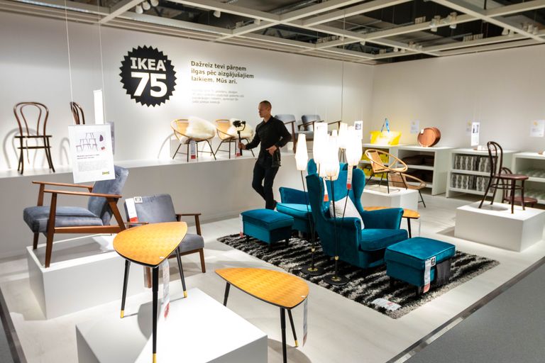 IKEA kõrge tulevikuväärtusega mööbliesemed: diivanilaud ja tugitoolid.