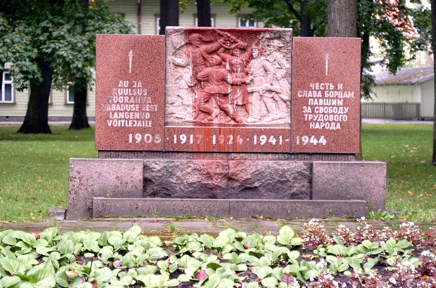 Kas linnapea kõnest Tartu rahu aastapäeval Alevi kalmistul võiks järeldada, et Vanapargi punamonumendi päevad on loetud?