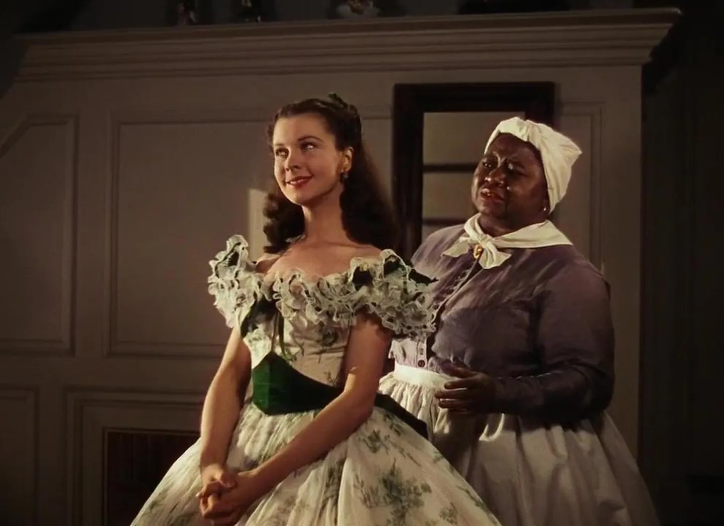 Vivien Leigh ja Hattie McDaniel filmis «Tuulest viidud». Mõlemad said oma rolli eest Oscari, McDaniel ajaloo esimese mustanahalise näitlejana.