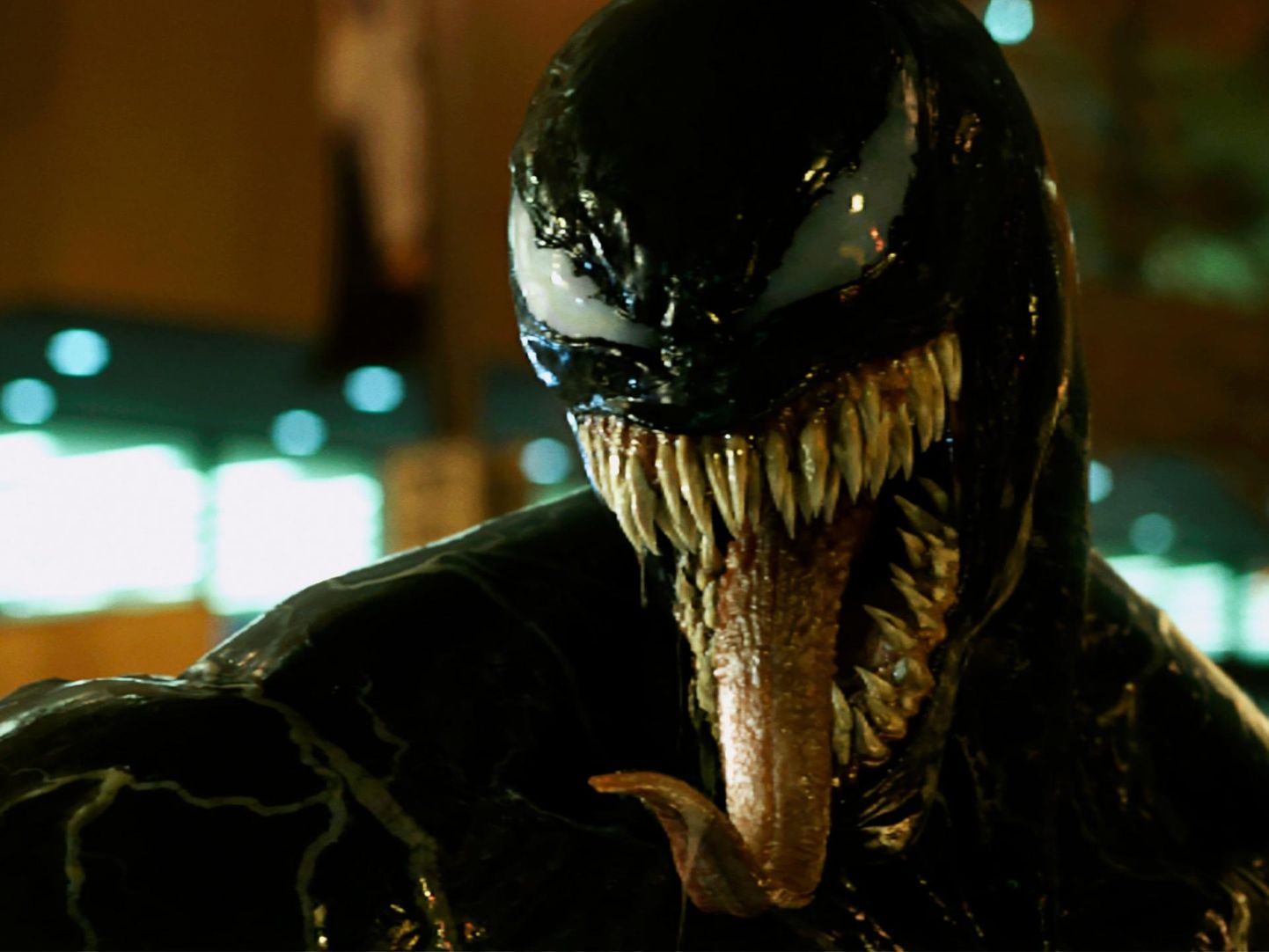 Kui olukord on rahulik, sitsib Venom Eddie Brocki sees, aga kui mölluks läheb, lastakse sisemisel ilul ka välja paista.