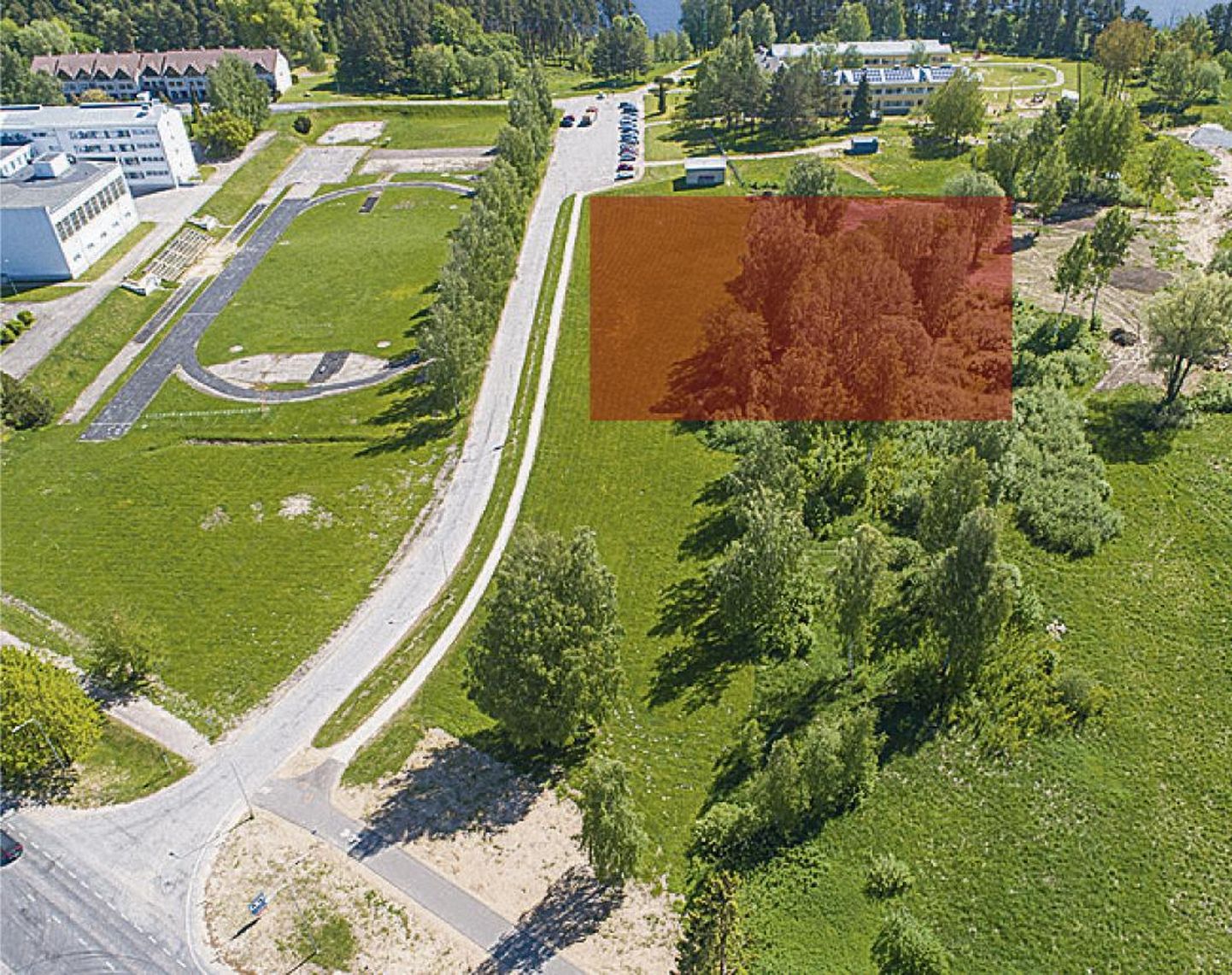Jalgpallihalli kavandatakse Jakobsoni kooli staadioni ja Männimäe lasteaia naabrusesse.