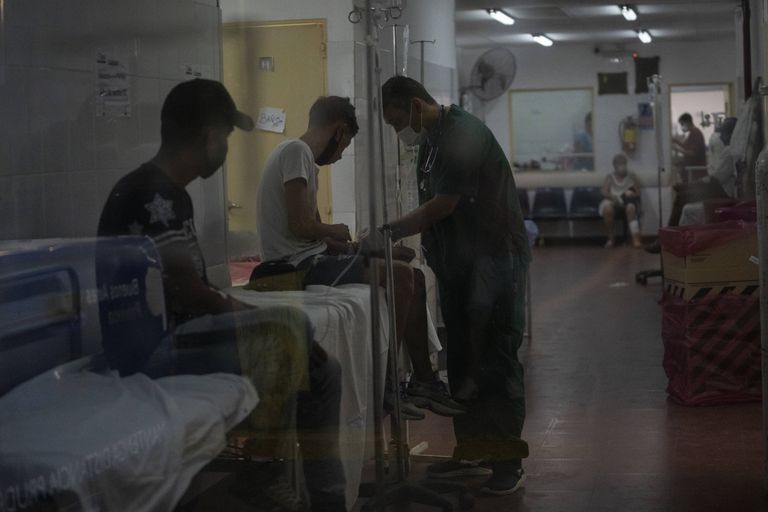 Mürgist kokaiini tarbinud inimesed Argentina Buenos Airese lähedases haiglas