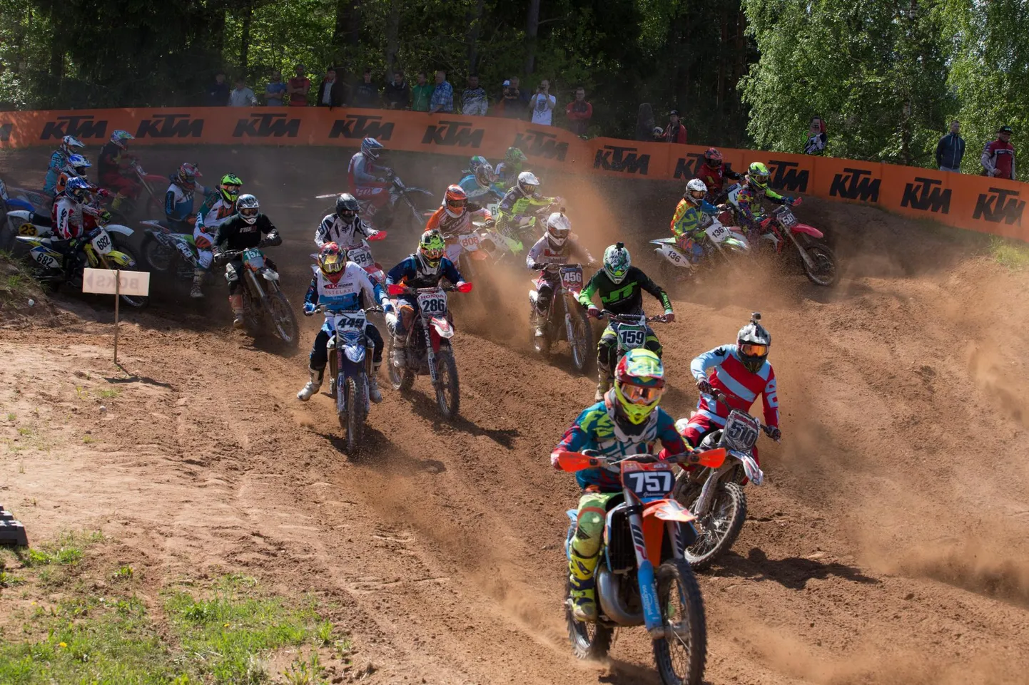 Motokrossi Eesti meistrivõistluste esimene etapp sõidetakse värske ilme saanud Ainja rajal juuli esimesel nädalavahetusel.
