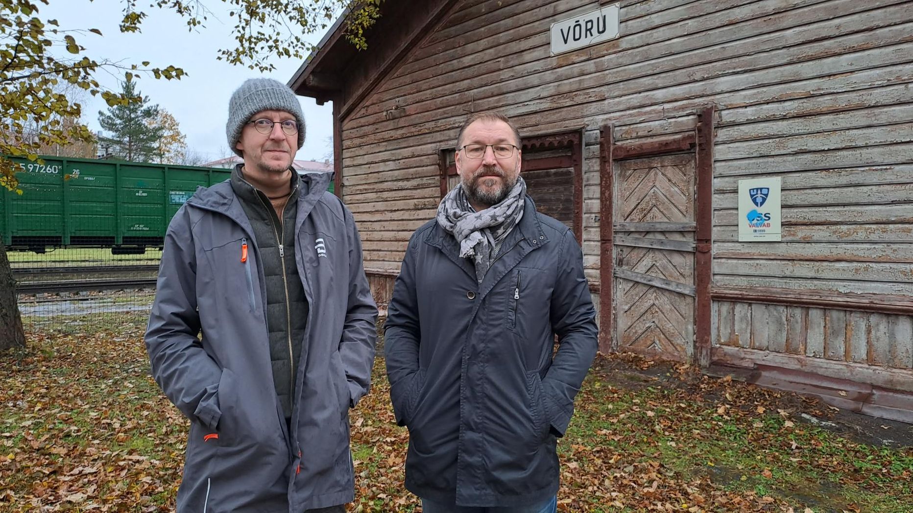 Võrumaa ühe suurima tööandja ASi Barrus juhatuse liikmed Martti Kork (vasakul) ja Andres Linnasaar näevad reisirongiliikluse taastamises võimalusi ka oma firmale.