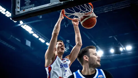 Serbijas basketbolisti apspēlē Čehiju; Latvija oficiāli iekļūst 1/8 finālā