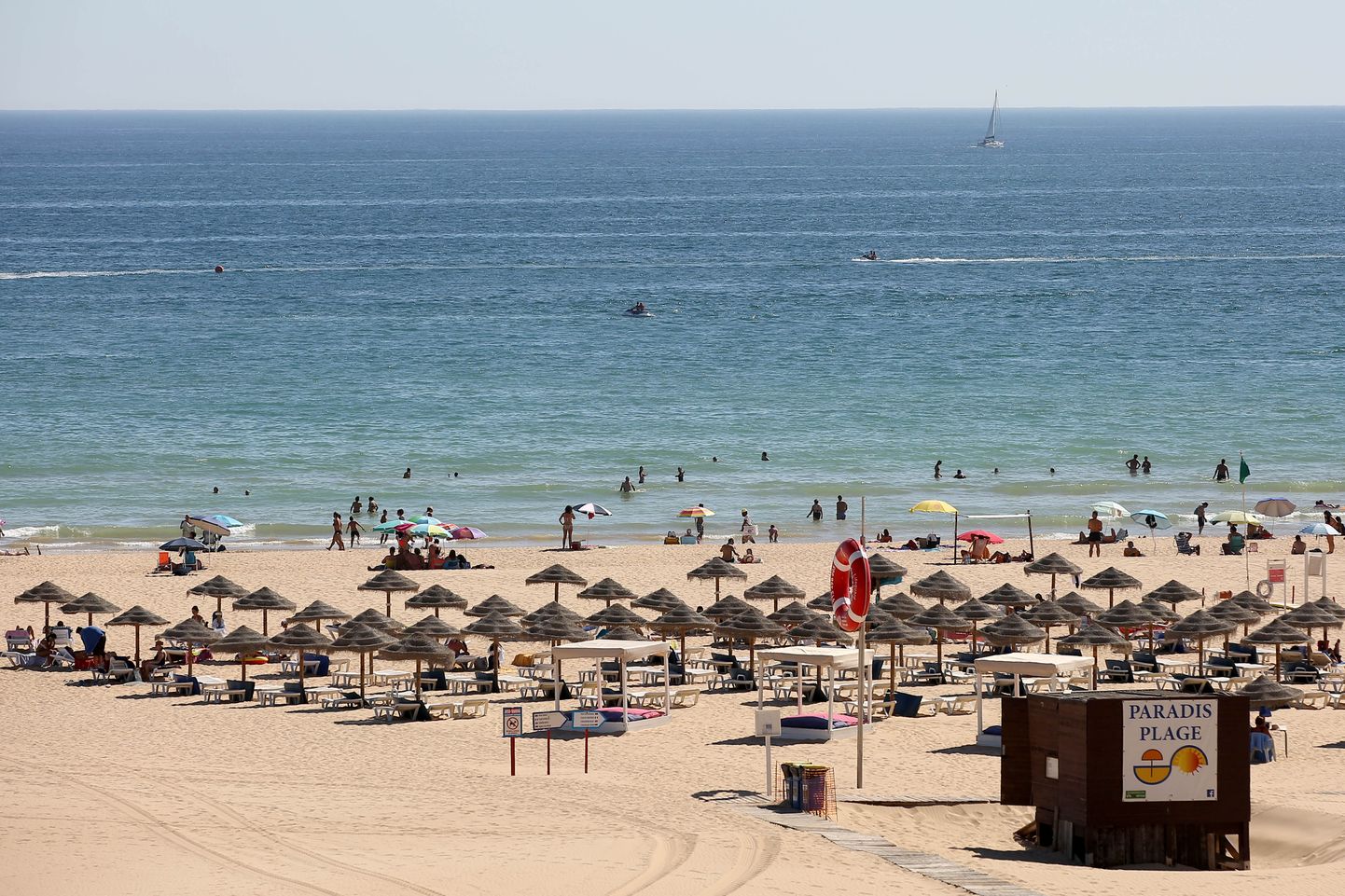 Portugali Algarve piirkond on populaarne suvituskoht