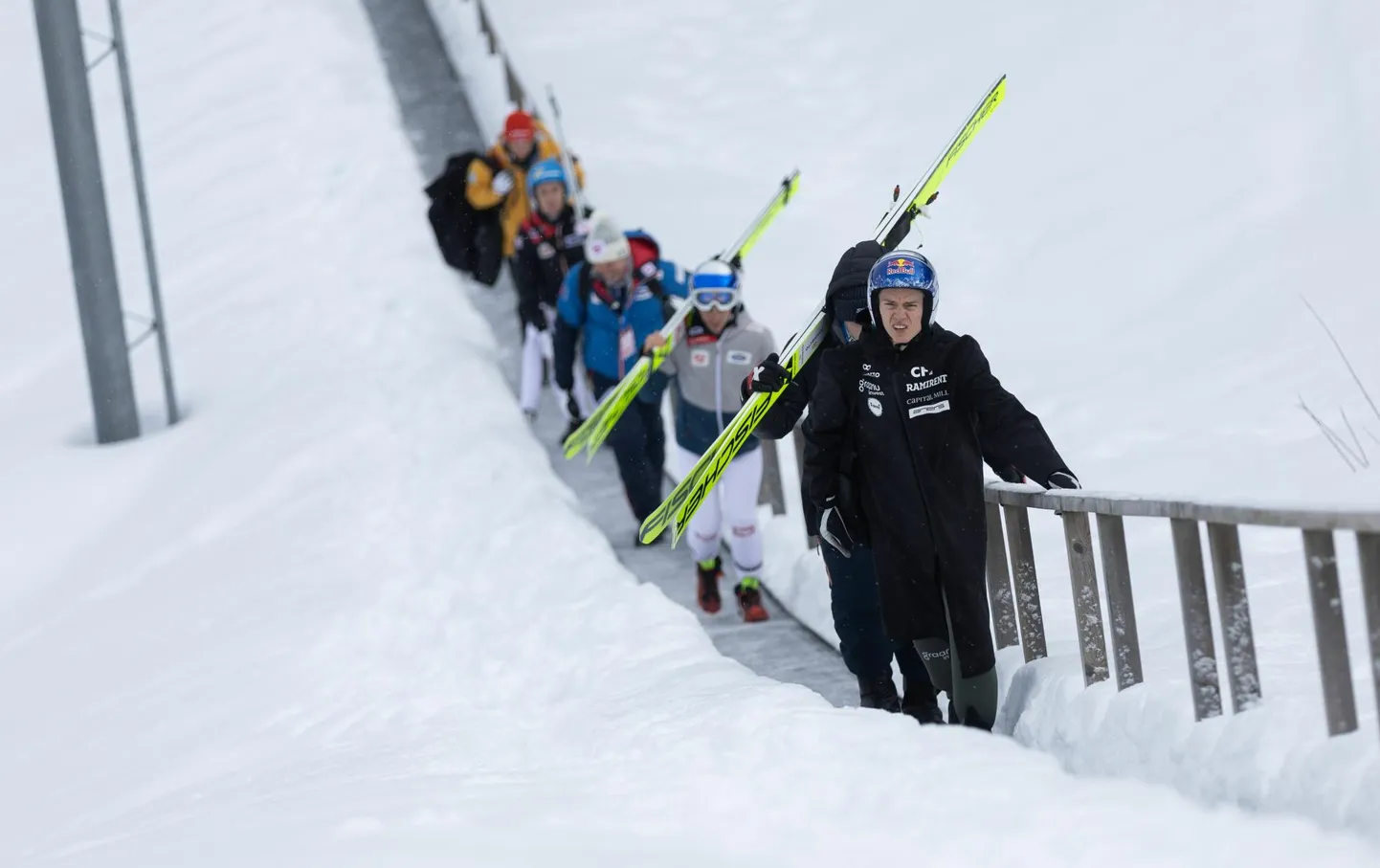 Kristjan Ilvese näol on meil maailmatasemel kahevõistleja olemas, kuid kuidas on olukord tema selja taga?