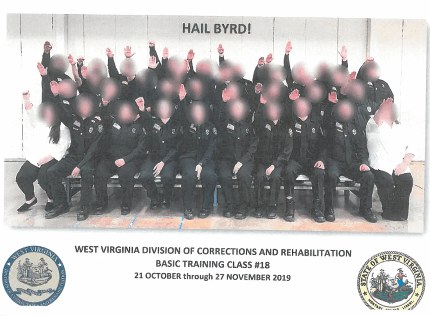 Natsitervituse teinud Lääne-Virginia vanglaametnikud, keda ootab sellise sammu eest vallandamine.