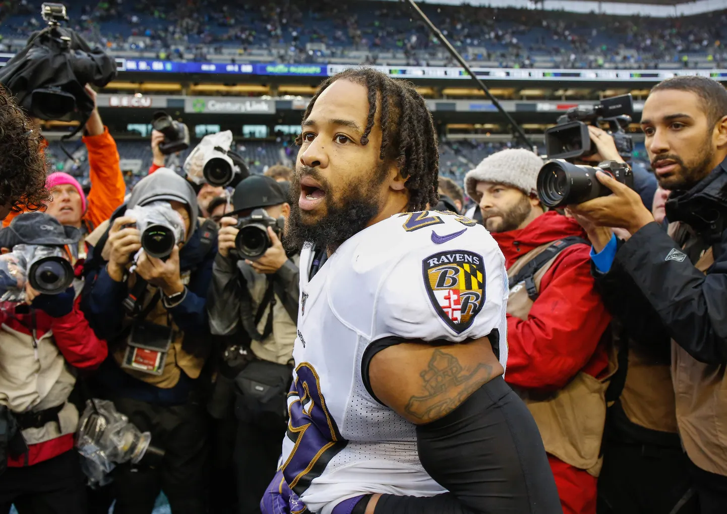 NFLi superstaar Earl Thomas on sattunud probleemide virrvarri.