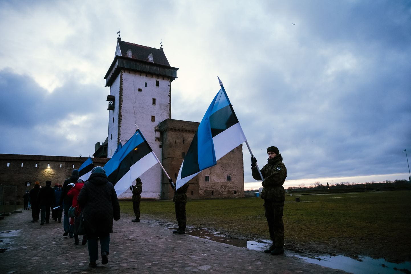 Narva linnuses heisatakse Eesti lipp neljapäeval kell 7.18.